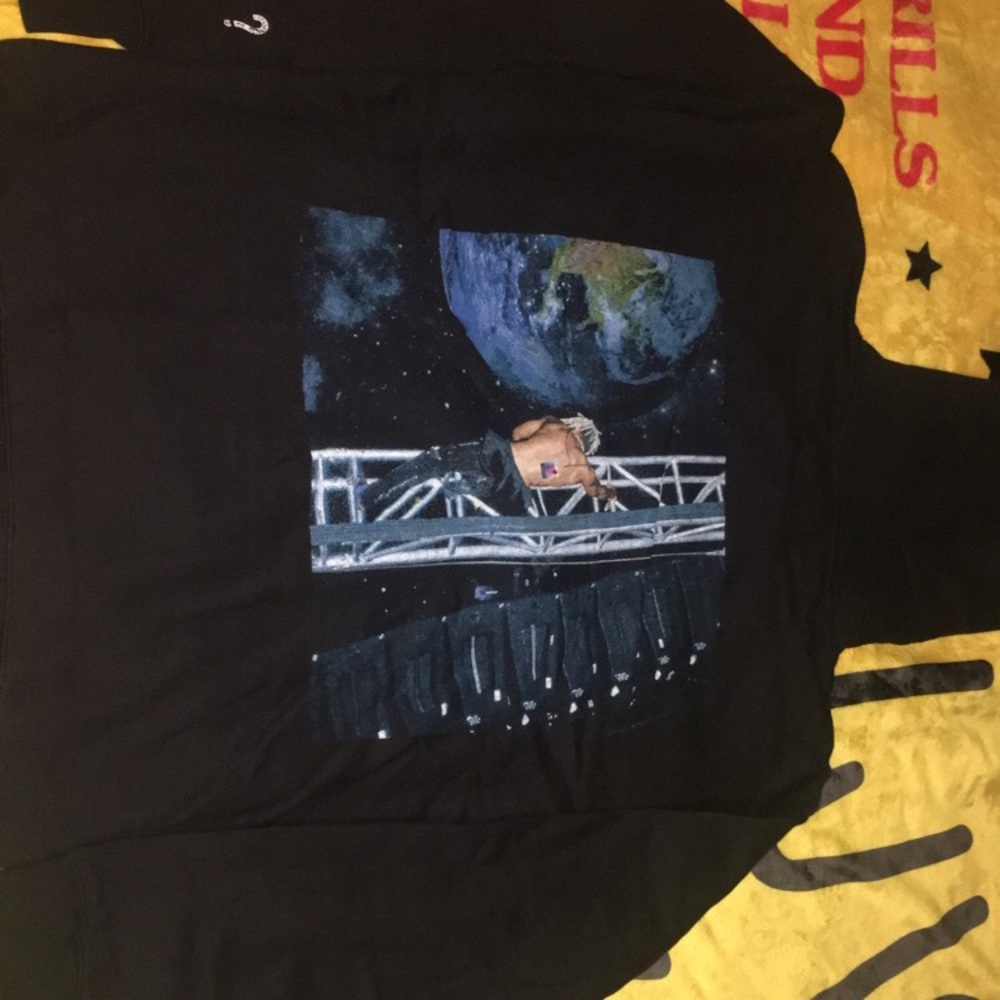 XXXtentacion hoodie. “?” Anniversary. Sold out.